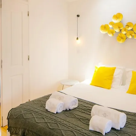 Apartment Alfama Terrace River View By Lovelystay Lisbon